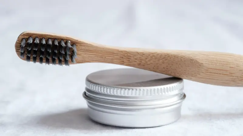   Step-by-Step Guide to Removing Lash Extensions Without Damage